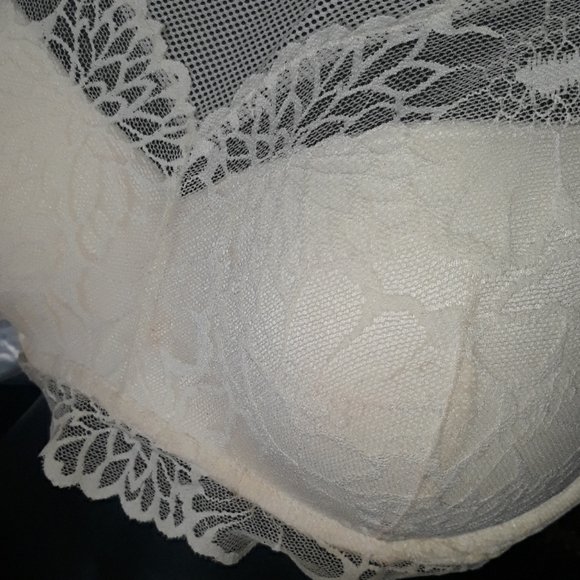 Victoria SECRET - Picture 3 of 6